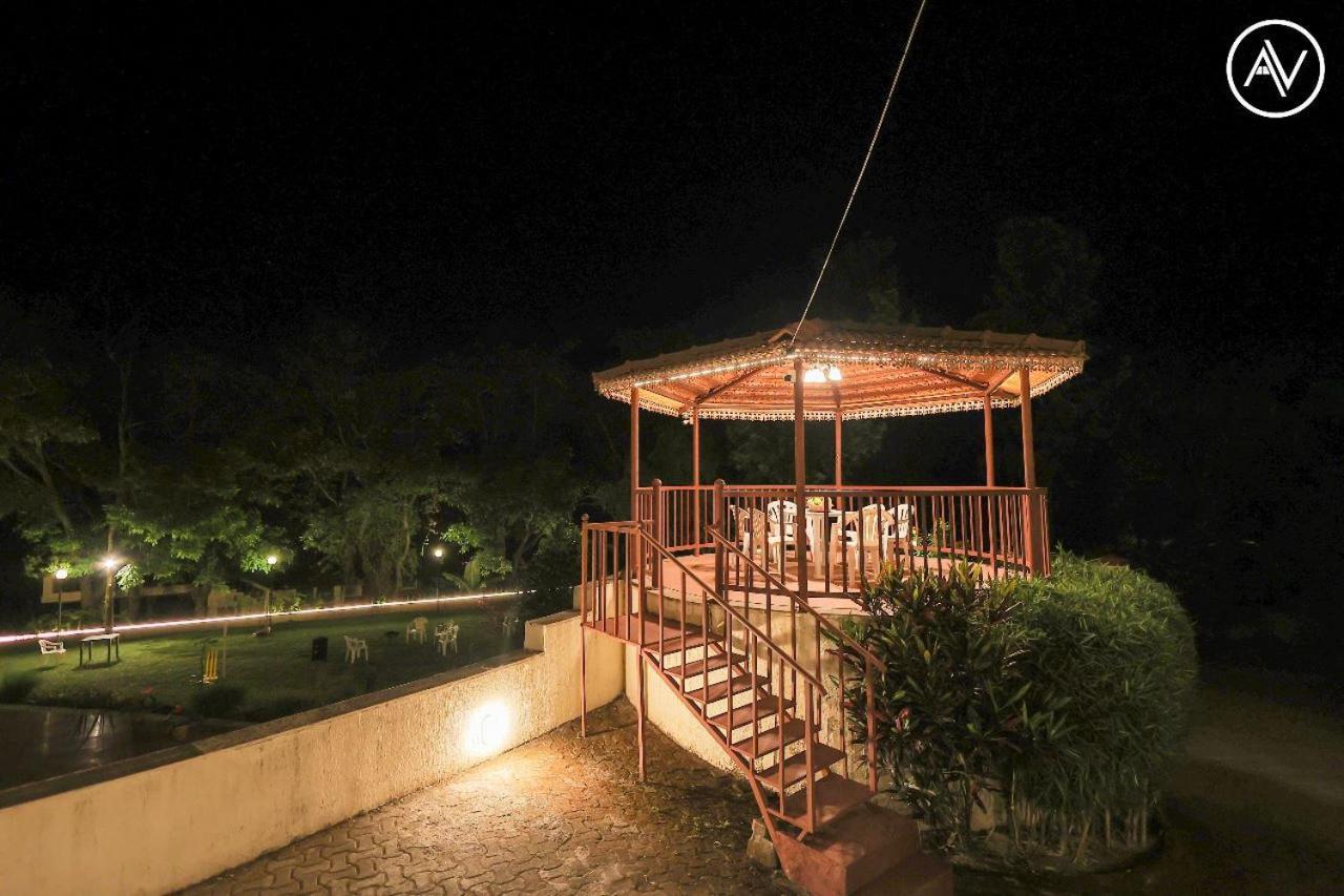 Arcus Villa - Swimming Pool/Ac/Luxurious Mahābaleshwar Екстериор снимка